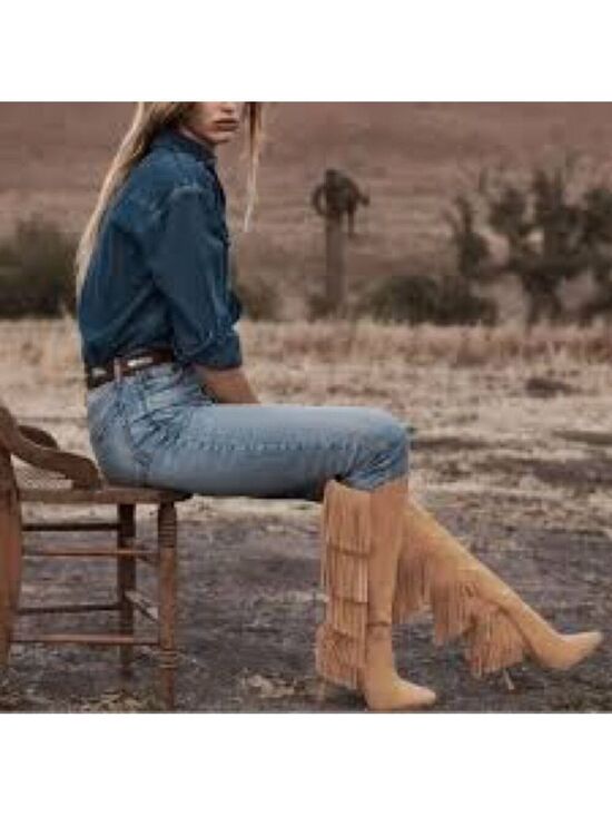 Vince Camuto Shoes - Women’s Vince Camuto Tan Fringe Panaryaz Knee High Boots Size 8.5 US!